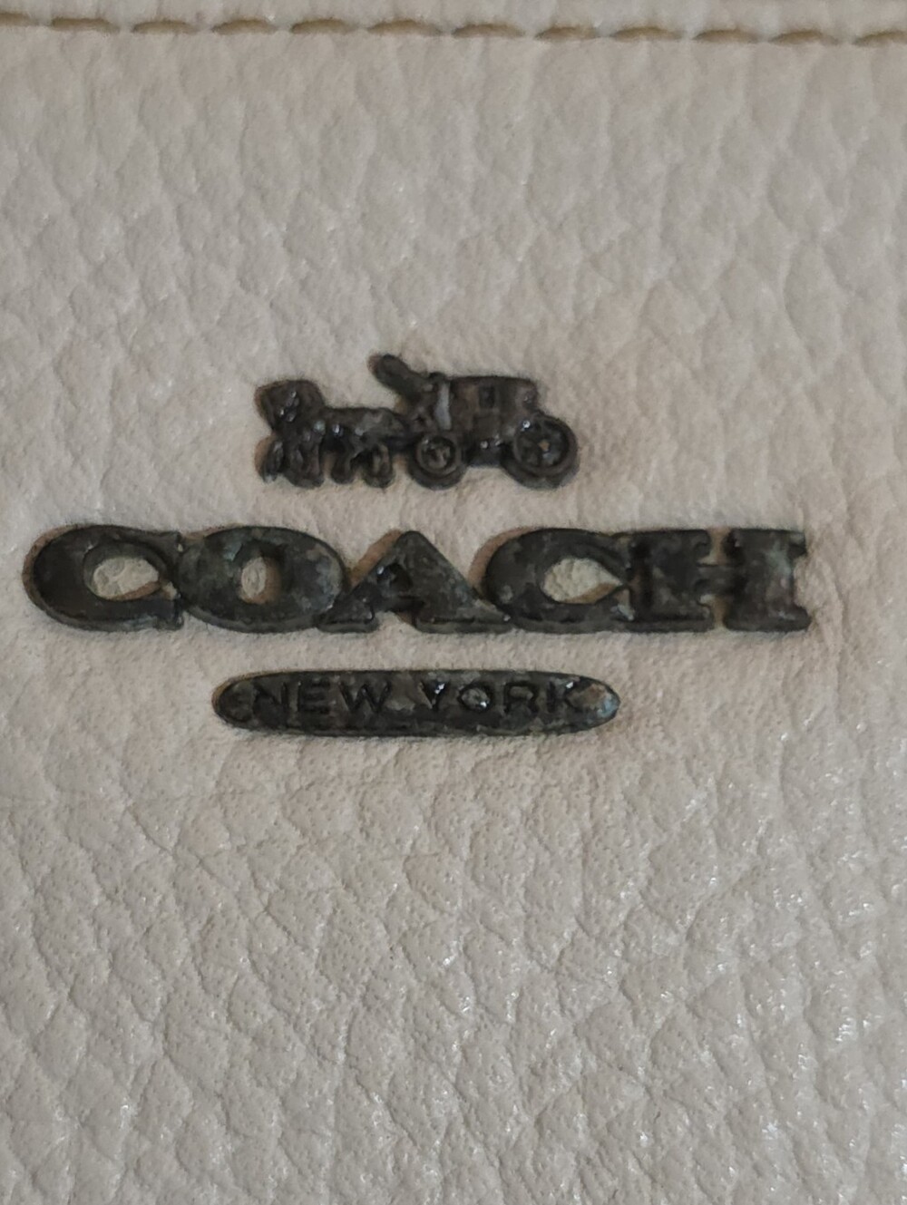 RARE COACH DISNEY X C8573 LEATHER CROSSBODY - Picture 6 of 9